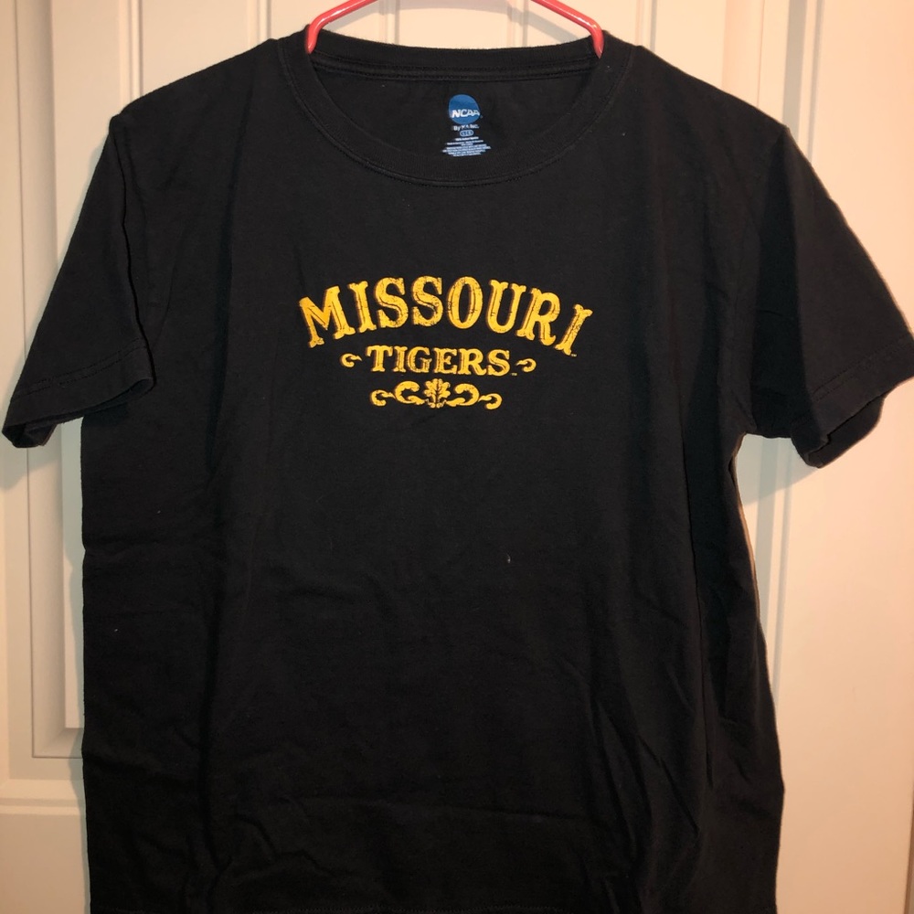 MU t-shirt